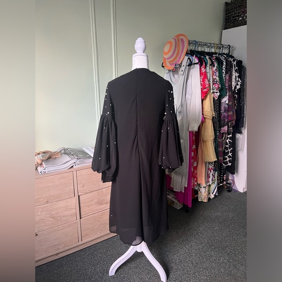 BYRD Modest Black & Ombre Embroidered White Pearl Chiffon Midi Knee-Length Dress - Picture 10 of 16